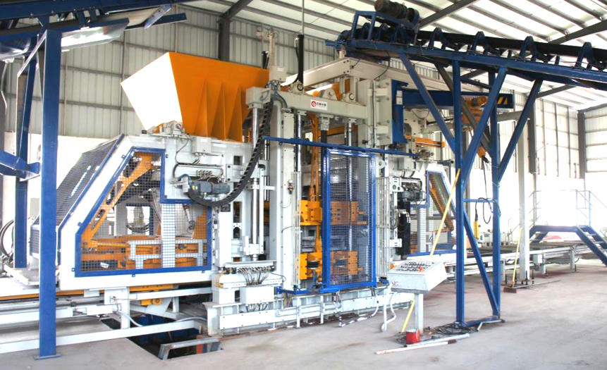 Quginging Brick masini faia la latou faʻailoga i Saute Saina-faʻapipiʻi piliki ma diamock ma taimane bricks taulimaina e le tasi masini